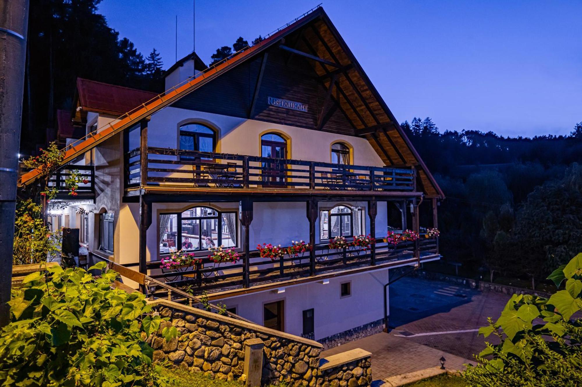 Q Chalet Săcele Εξωτερικό φωτογραφία